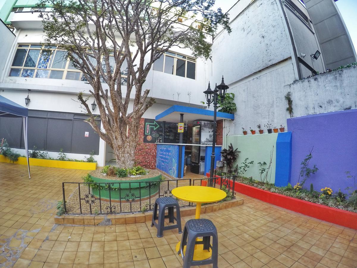 Red Monkey Hostel: Agua Branca Sao Paulo Bagian luar foto